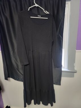 BloomChic Black Ribbed Long Sleeve Maxi Dress